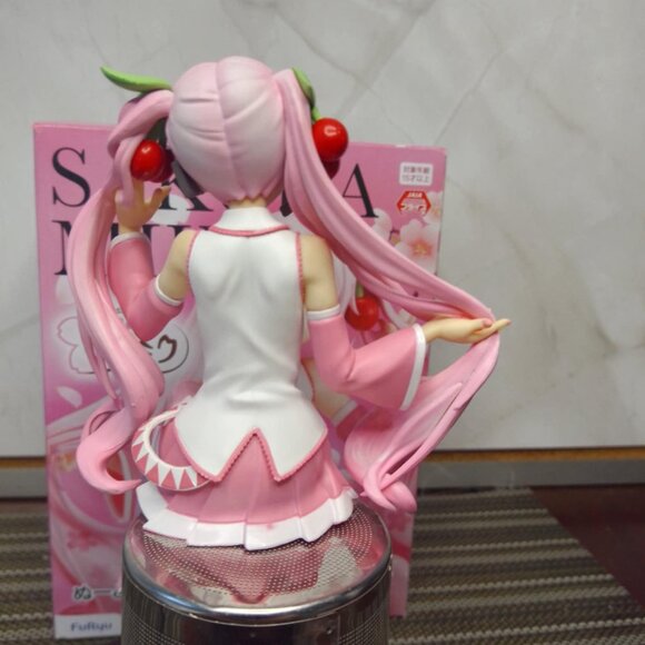 Sakura Miku Noodle Stopper Figure by Furyu - Japan Import - Anime Collectible - Picture 5 of 10